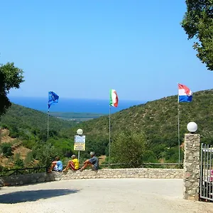 Blucamp Natural Village Campeggio